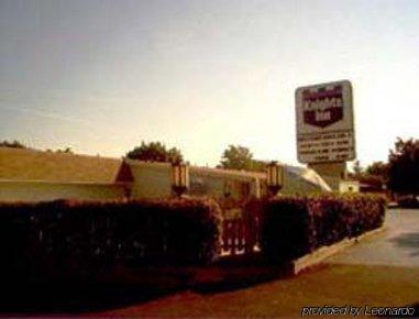 M Star North Motel