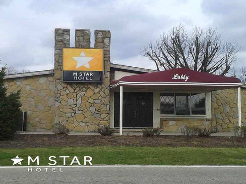 M Star North Motel *